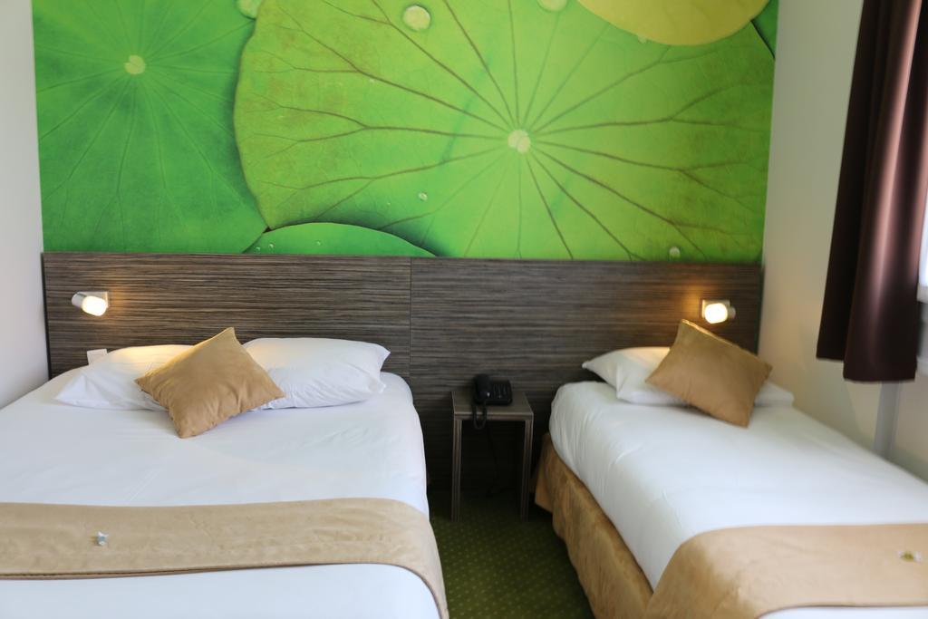 The Originals City, Hotel Dau Ly, Lyon Est Bron Exterior photo