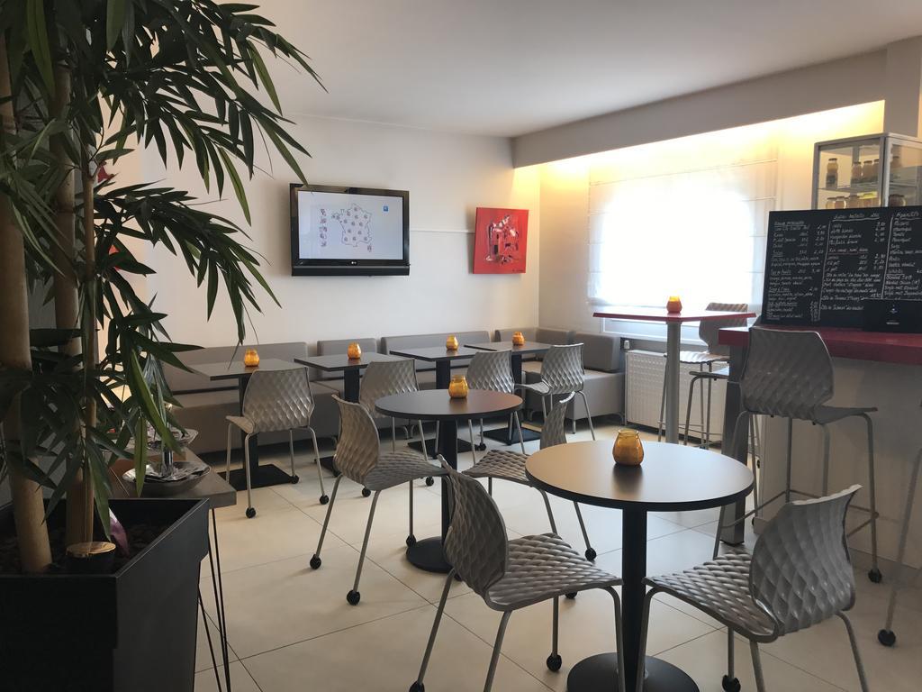 The Originals City, Hotel Dau Ly, Lyon Est Bron Exterior photo